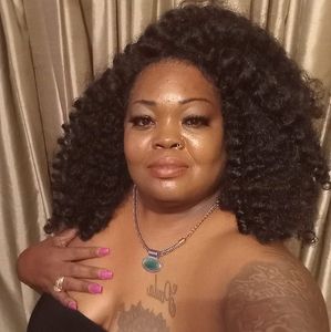 Meet your Posher, Paula